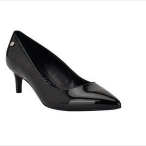 Calvin Klein Deja Pointy Toe Dress Pumps - Black Patent Size 7/M NWT